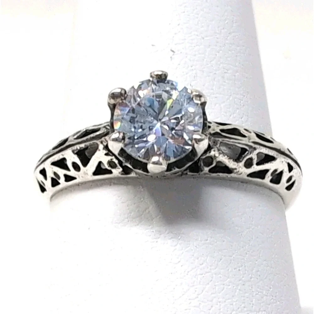 925 Sterling Silver Filigree Openwork Solitaire Ring Clear Round Stone Size 8.5